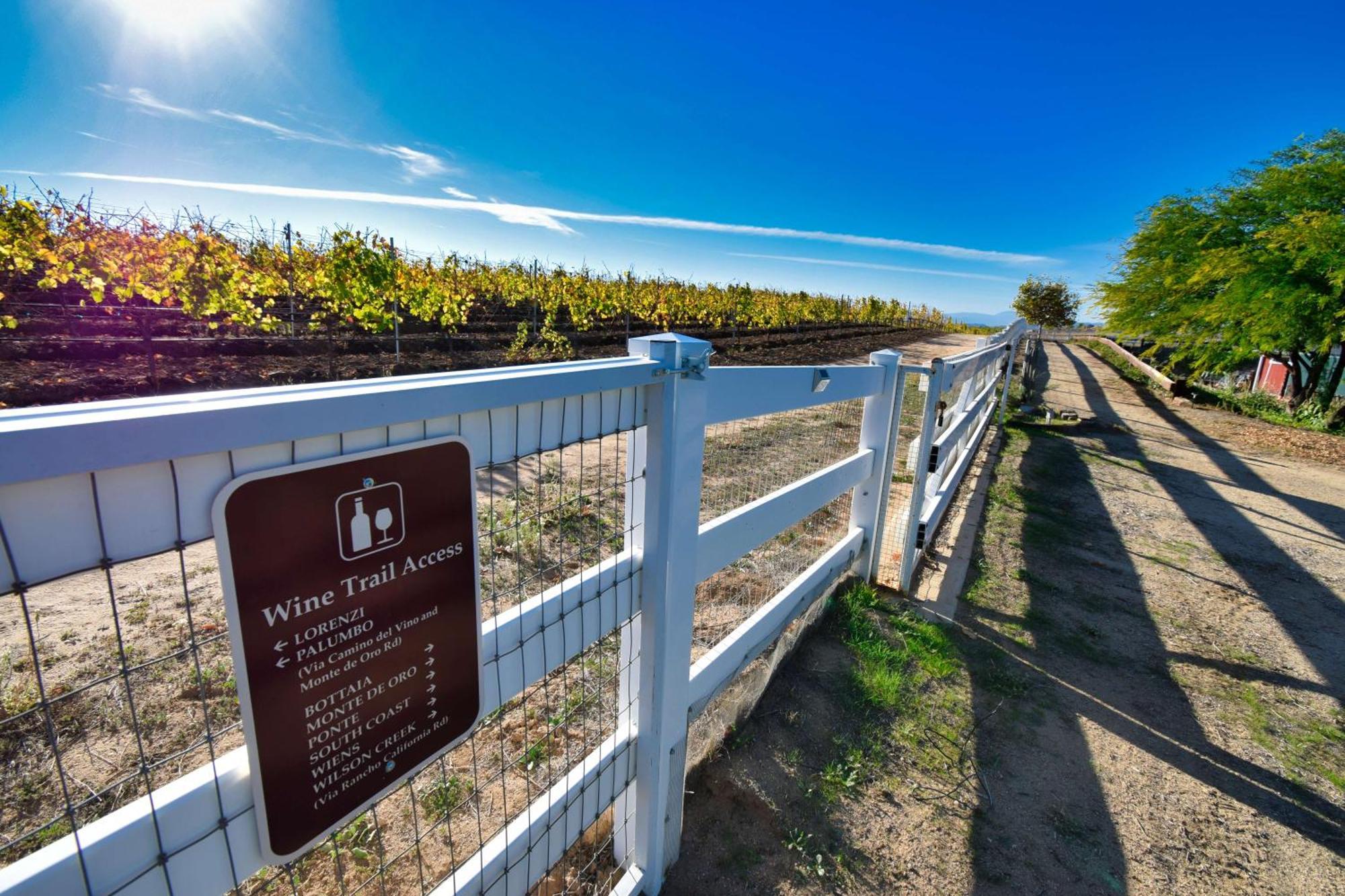 Hotel Peppertree Lane Ranch -- Seven-Acre Ranch In The Heart Of Wine Country Temecula Esterno foto